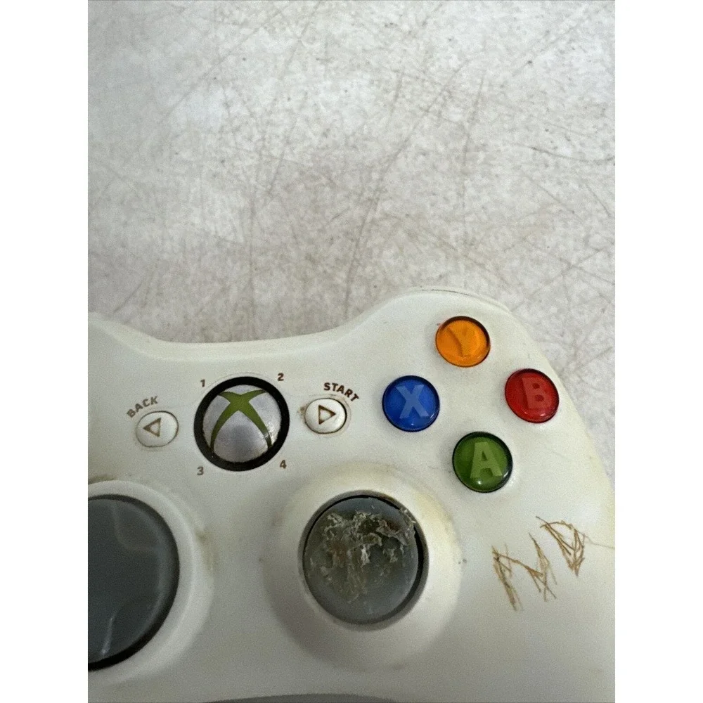 Microsoft B4F-00014 Xbox 360 Wireless Controller - White